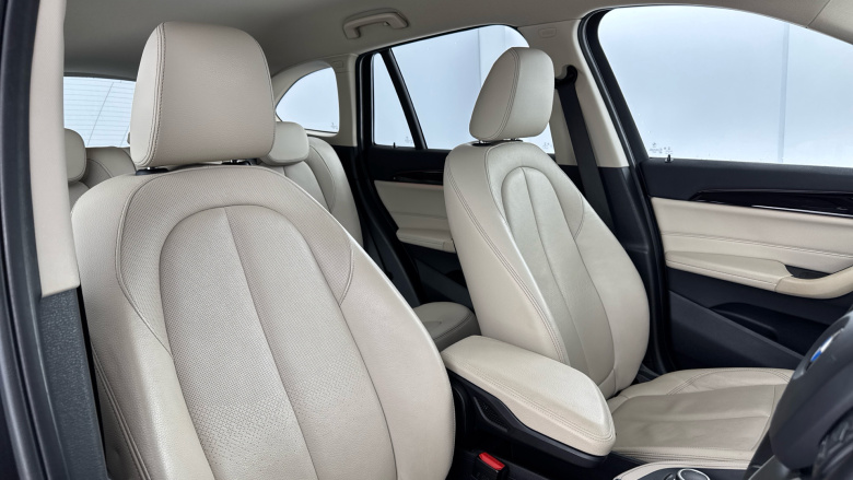 BMW X1 sDrive 20i [178] xLine 5dr Step Auto Petrol Estate